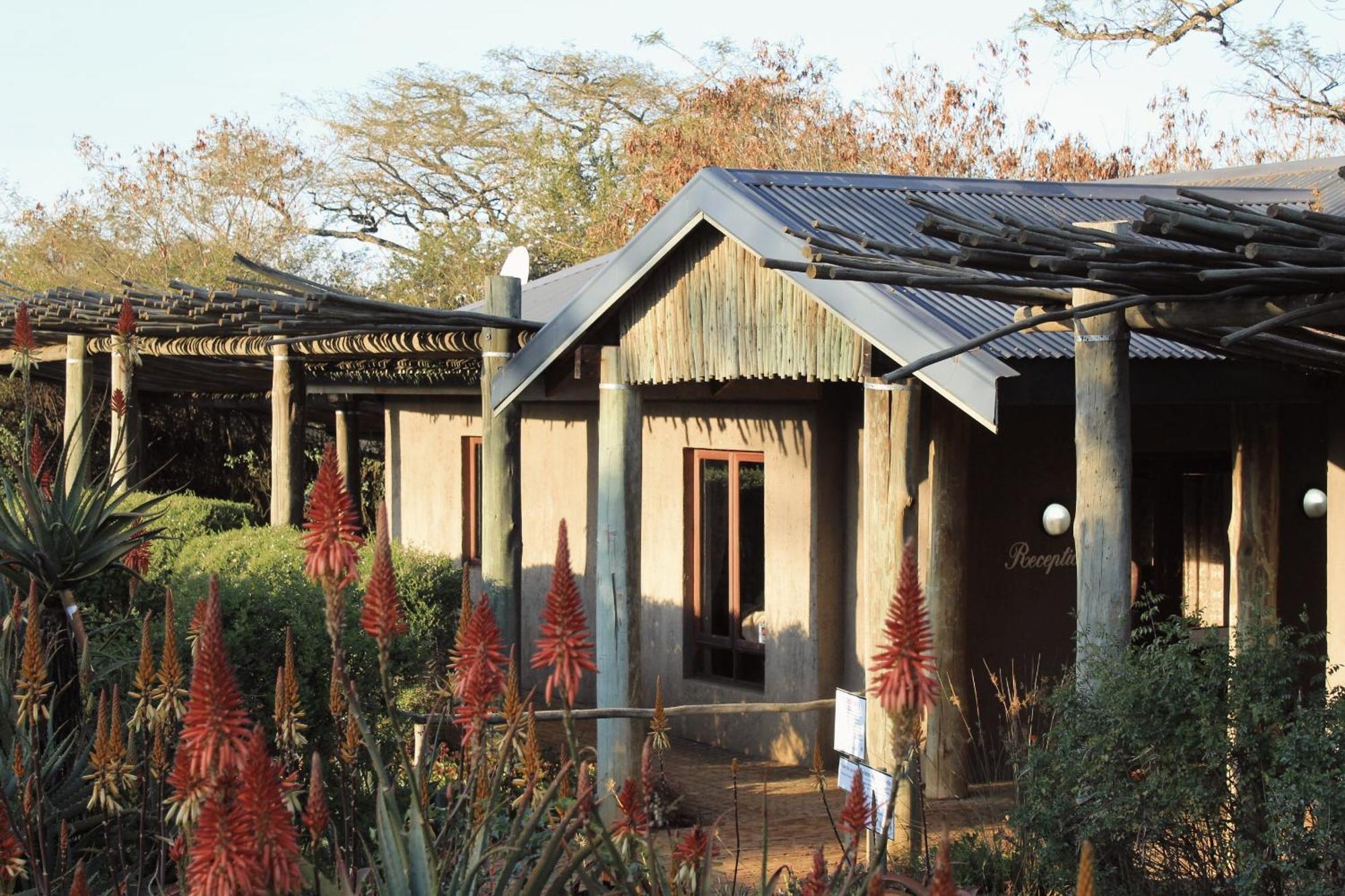 Hilton Bush Lodge & Function Venue Buitenkant foto